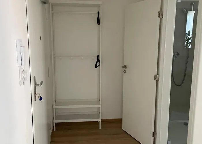 Lägenhet 1 *